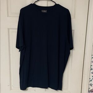 L.L. Bean Men's XL Navy Blue Short Sleeve Tee